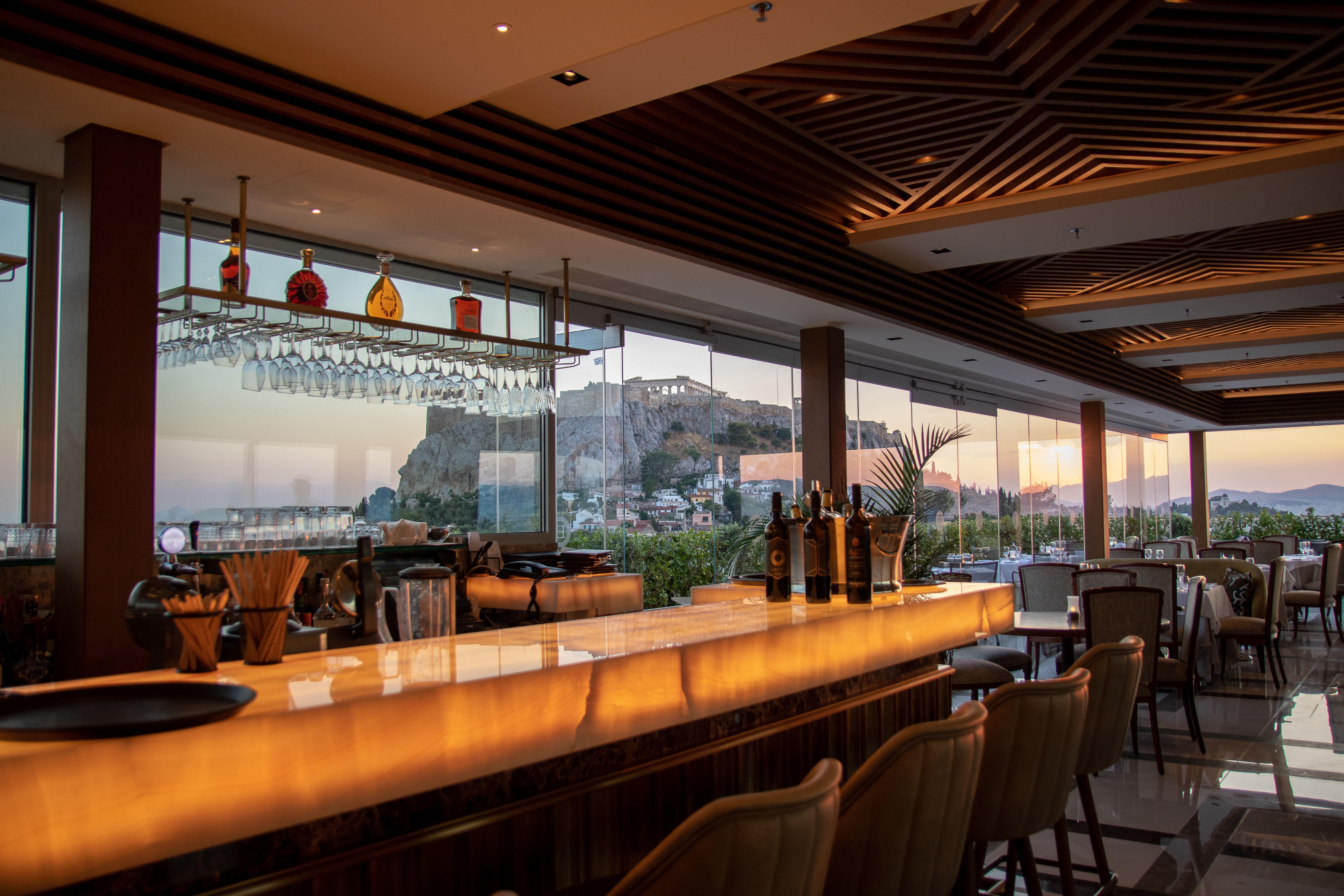 Electra Palace Athene Buitenkant foto The bar at the 360° restaurant